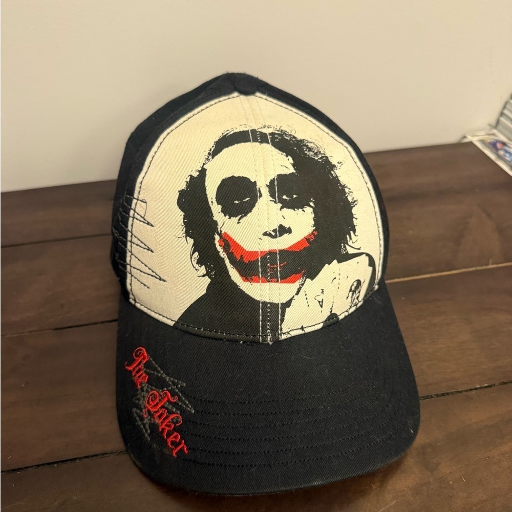 The Dark Knight Joker Snapback Hat – DC Comics Batman – Heath Ledger